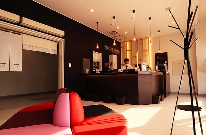 STANDING SUSHI BAR 縁戸 女満別空港店